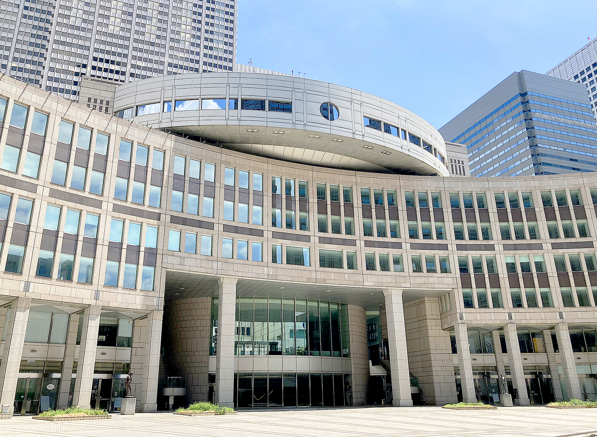 都議会議事堂